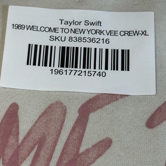 Taylor Swift 1989 crewneck welcome to New York. Size XL - Picture 3 of 3